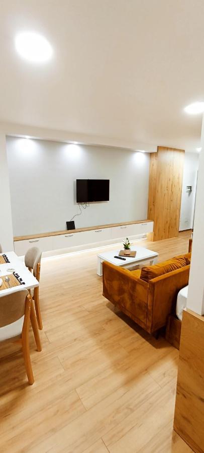 Selvia Apartament Tirana Kültér fotó